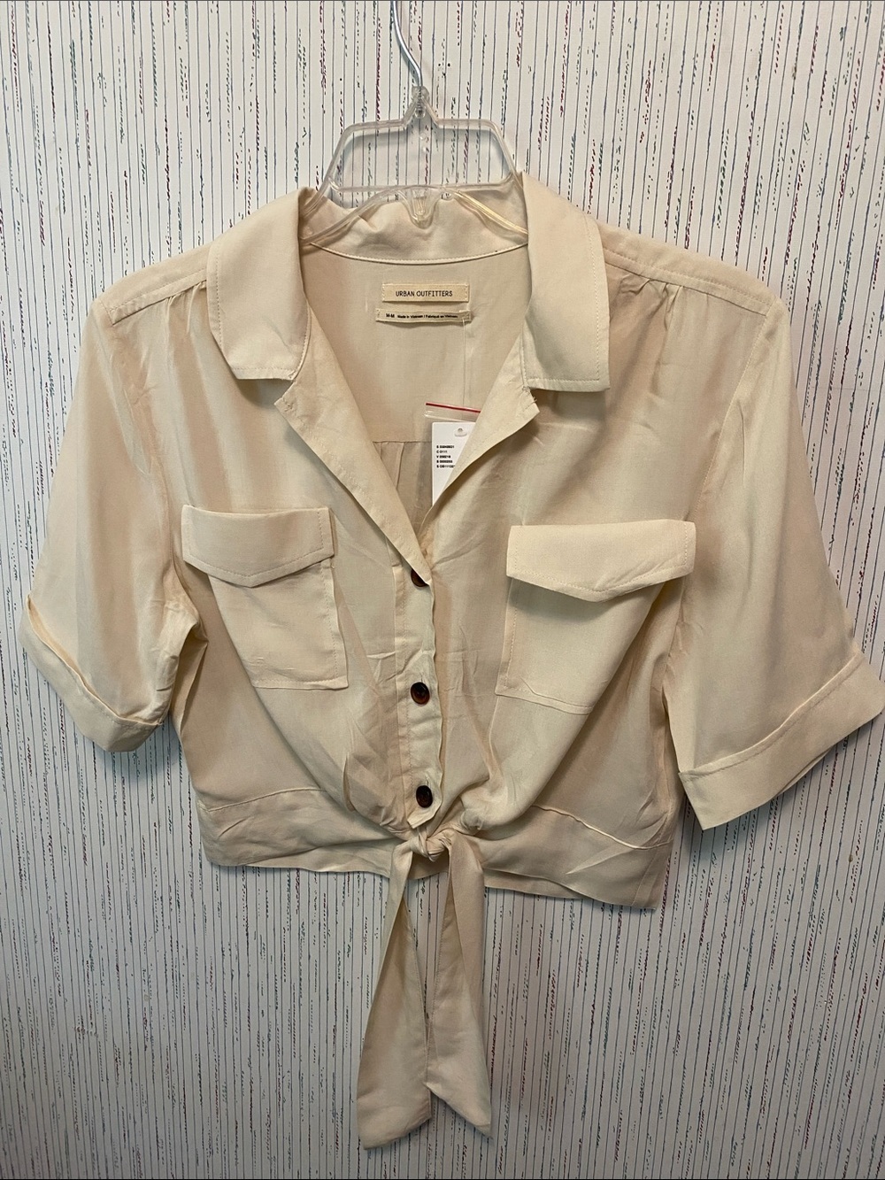 Urban Outfitters Cream Tie-Front Short Sleeve Button-Down Top Size Medium